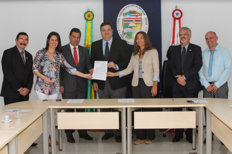UEMA assina acordo de cooperação com SINDUSCON-MA