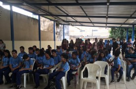 Acadêmicos realizam entrega de doações do Trote Solidário na Escola de Cegos de São Luís