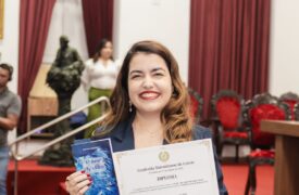 Egressa da Uema é premiada pela Academia Maranhense de Letras